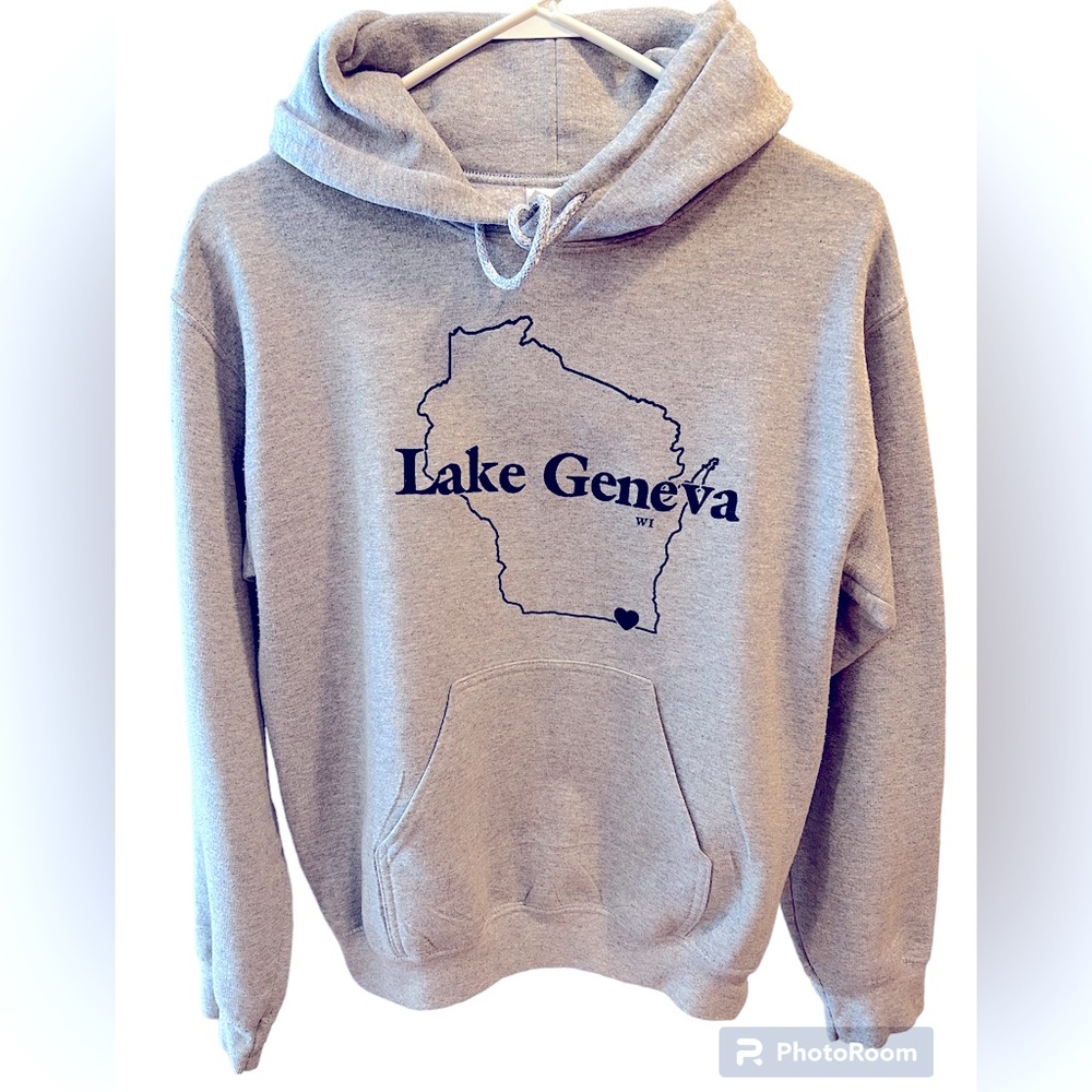 Gray Hoodie with a Black Silhouette of WI Showing Lake Geneva by Gildan.  Size=S